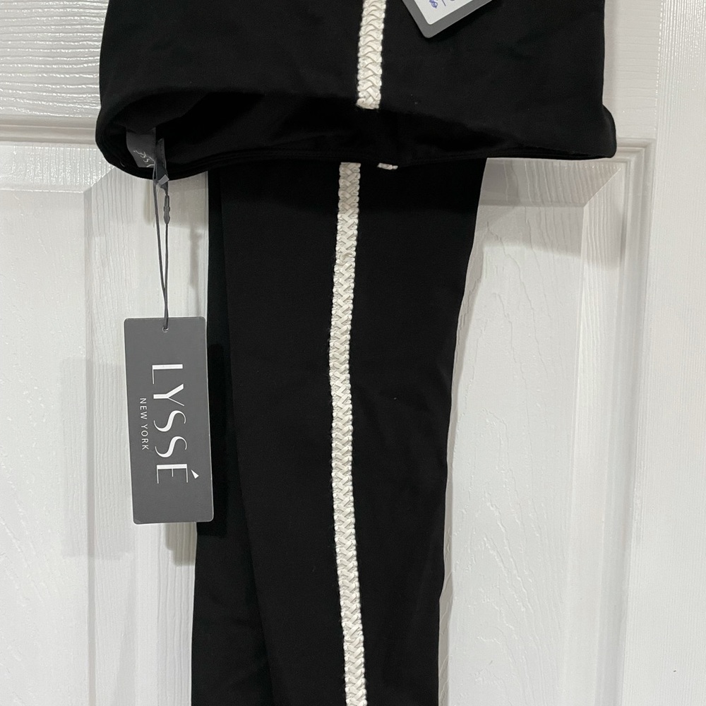 Black yoga w white stripe small nwt